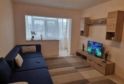 Apartament cu 2 camere decomandat, mobilat în City Park Mall
