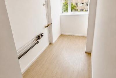 Apartament cu 3 camere semidecomandat în Gorjului - 5