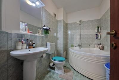 Apartament 3 camere, 67 mp, etaj intermediar, str. Nasaud - 8