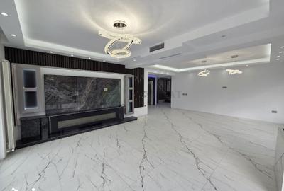 Casă cu 7 camere cu Teren 1032 Mp în Central - 5