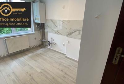 Apartament cu 3 camere semidecomandat în Central - 1