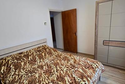 Apartament cu 3 camere decomandat, mobilat în Vitan - 2