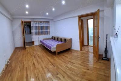 Apartament cu 3 camere decomandat în Fălticeni - 2