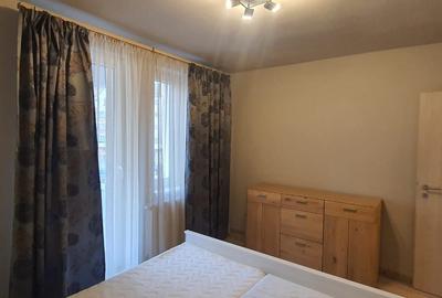 Inchiriez apartament de 3 camere situat central-G-ral Magheru, etaj 1 - 3