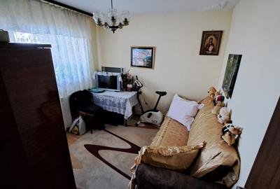 Apartament cu 3 camere decomandat-Micro 16 - 2