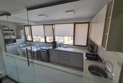 Apartament cu 3 camere semidecomandat în Central - 8