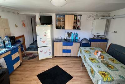 Casă cu 4 camere cu Teren 270 Mp în Poiana - 2