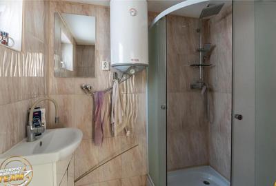 Casa cu spatiu comercial recomandat: locuinta si afacere:Cen - 3