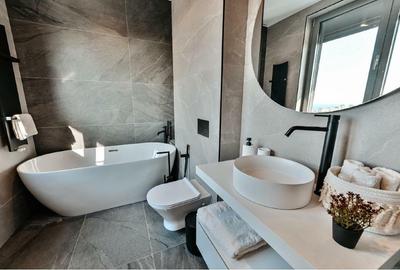 Penthouse spectaculos in centrul orasului cu priveliste directa spre mare - 6