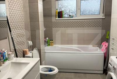 Apartament cu 4 camere în Central - 1