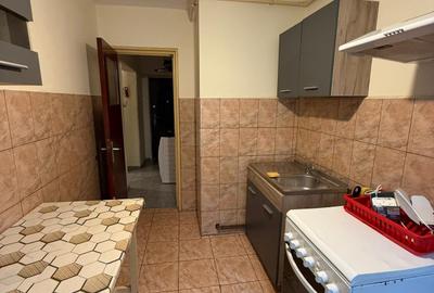 Apartament 2 camere decomandat cu centrala termica proprie Colentina-Sectia 7 - 11