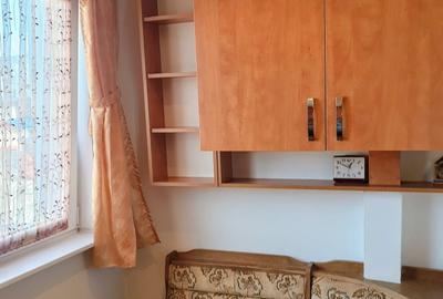 Garsonieră semidecomandată, mobilată în Tractorul - 3