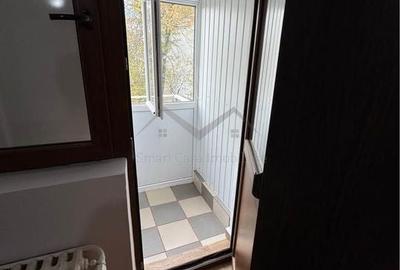 Garsoniera Baza3 etajul 3 din 4 - 5