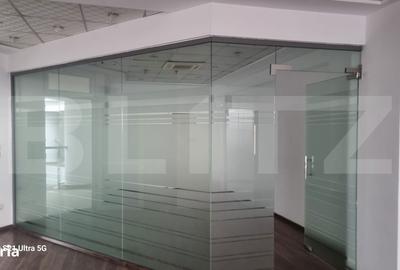 Spațiu comercial, de 1,600 mp, în Central - 10