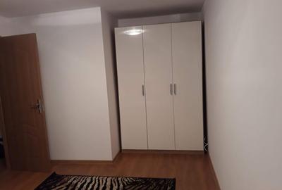 Apartament cu 3 camere decomandat în Olteniței - 10