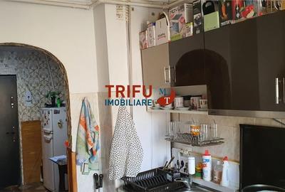 Apartament 3 camere de vanzare - 2