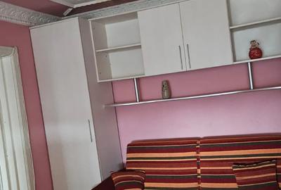 Inchiriez apartament 2 camere - 3