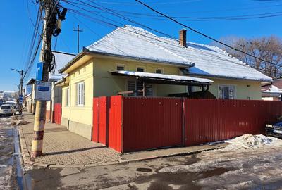 Inchiriez imobil pentru firma birouri showroom strada Garii - 7