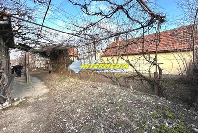 Casă cu 2 camere cu Teren 1242 Mp în Bărăbanț