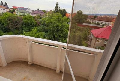 Ap.1 cam str.Dorobantilor,45mp, et.5, mobilat, utilat,CT - 5