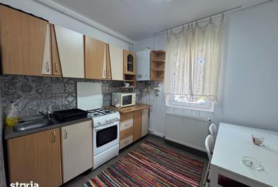 Apartament cu 3 camere decomandat în Mărăcineni - 3