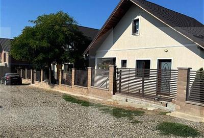 Casa+Anexa | 163 Mp Utili | Zona Catamaresti-Deal - 1