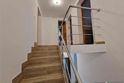 Casă cu 5 camere cu Teren 200 Mp în Muncitoresc - 2