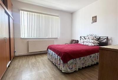 Casă individuală cu 5 camere cu Canalizare în Central - 33