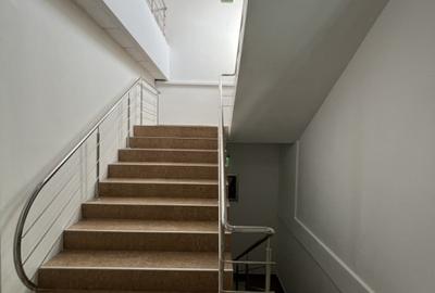 Birou, de 150 mp, în Delfinariu - 9