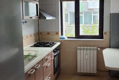 Apartament cu 2 camere decomandat în 1 Mai