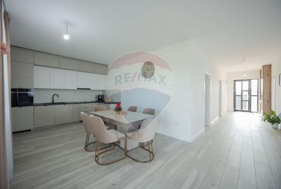 Casă cu 4 camere cu Teren 500 Mp în Livada de Bihor - 1