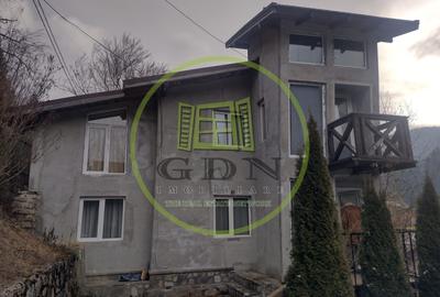 Casă individuală cu 6 camere cu Teren 700 Mp în Valea Azugii - 2