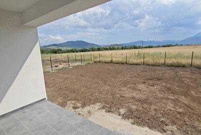 Casă cu 4 camere cu Teren 501 Mp în Tărlungeni - 9