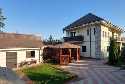 Casă individuală cu 5 camere în Lacu Sărat