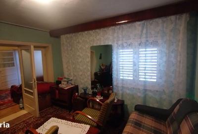 Casă cu 3 camere decomandat cu Teren 150 Mp în Coiciu - 8