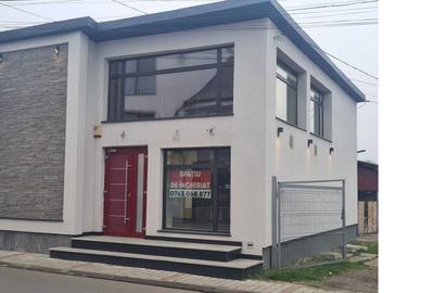 Spațiu comercial, de 136 mp, în Exterior Vest - 1
