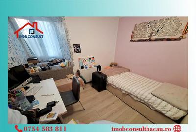 Apartament cu 4 camere decomandat în Cornișa - 9