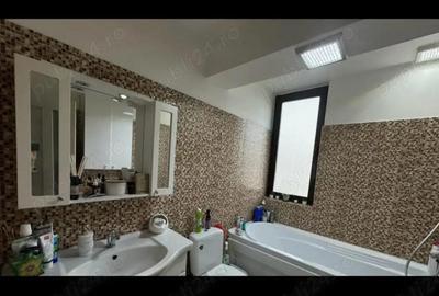 Apartament cu 3 camere decomandat în Central - 4