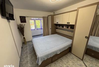 Apartament cu 4 camere decomandat în Micro 16 - 9