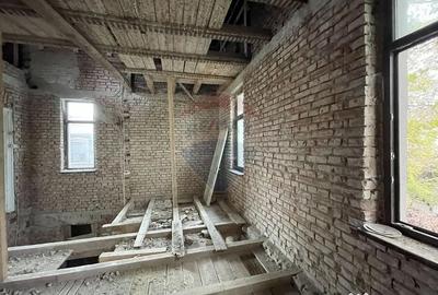 Casă cu 7 camere cu Teren 330 Mp în Vatra Luminoasă - 18