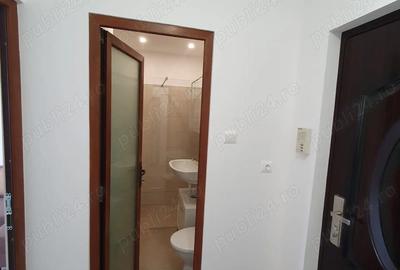 Vand garsoniera Trivale, etaj 2 4, renovata integral - 4