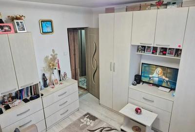 Garsoniera mobilata/utilata/loc parcare/ Berceni/Luica - 1