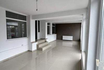 Apartament cu 5 camere nedecomandat în Pianu - 6