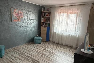 Casă cu 4 camere cu Teren 500 Mp în Central - 8