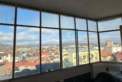 Apartament 4 camere, conf. sporit cu boxa si loc de parcare, str. Bucuresti - 17