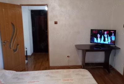 Garsonieră decomandată în Debarcader - 9