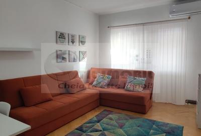 Apartament cu 3 camere decomandat, mobilat în Gară