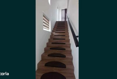 Casă cu 4 camere în Sânmartin - 4