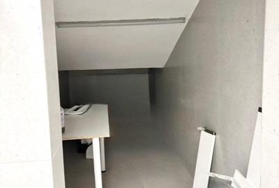 De Vanzare Spatiu Comercial - Piata Victoriei - 8