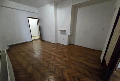 Apartament cu 2 camere semidecomandat în Calea Victoriei - 9